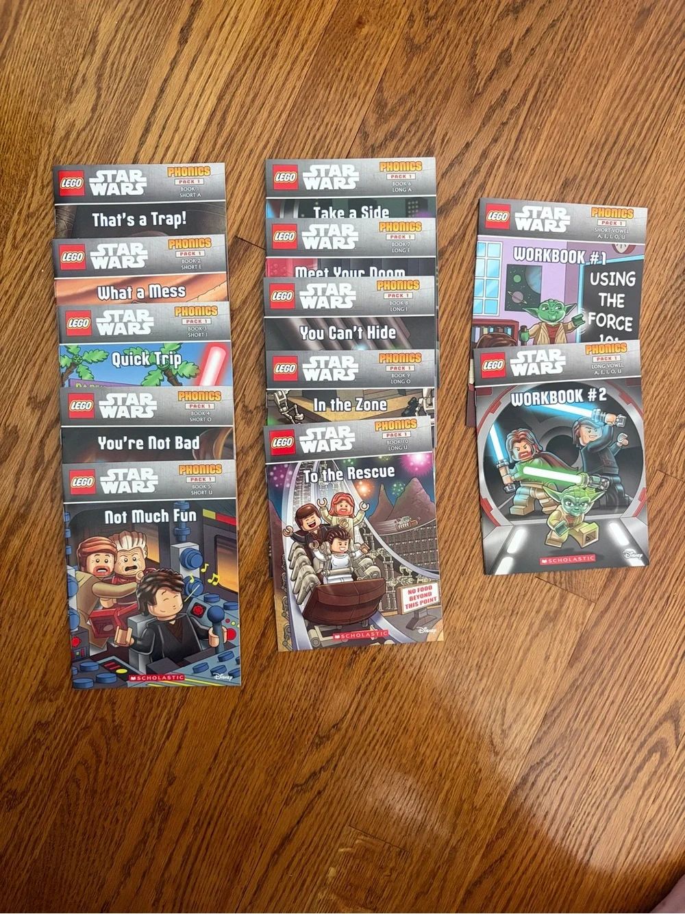 Scholastic LEGO Star Wars Phonics Pack 1 -  10 books 2 workbooks